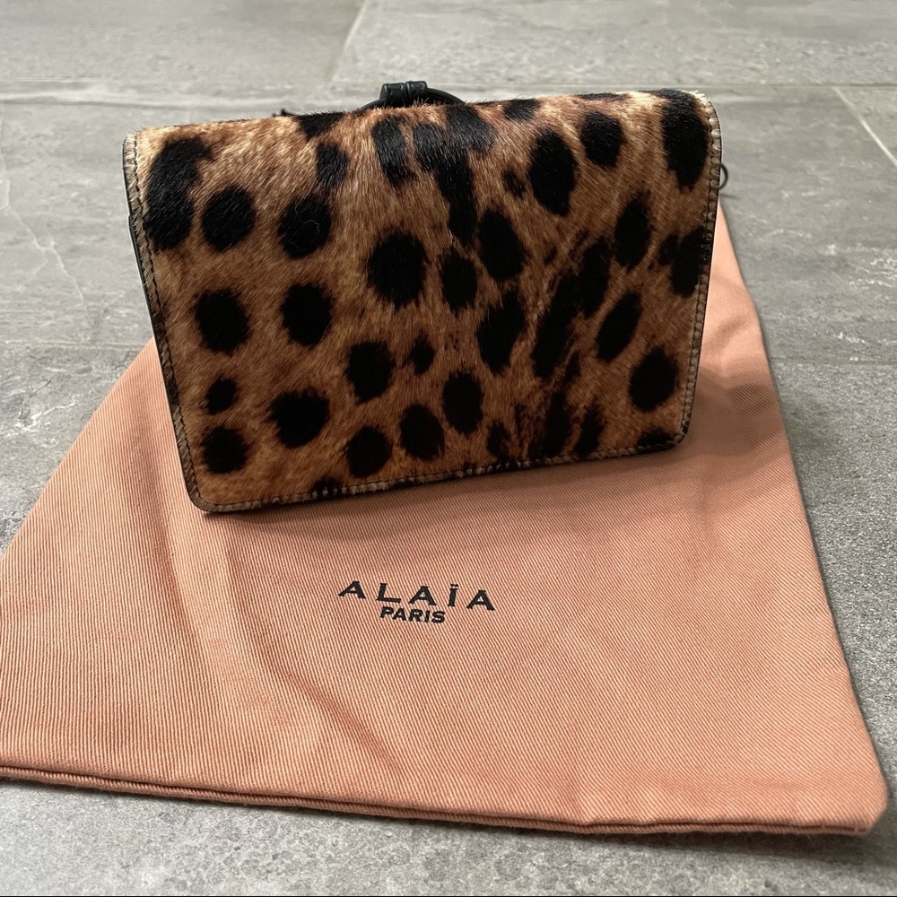 NWT Alaïa Leopard-Printed Clutch Bag - Picture 3 of 9